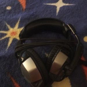 Gaming headset it lights up